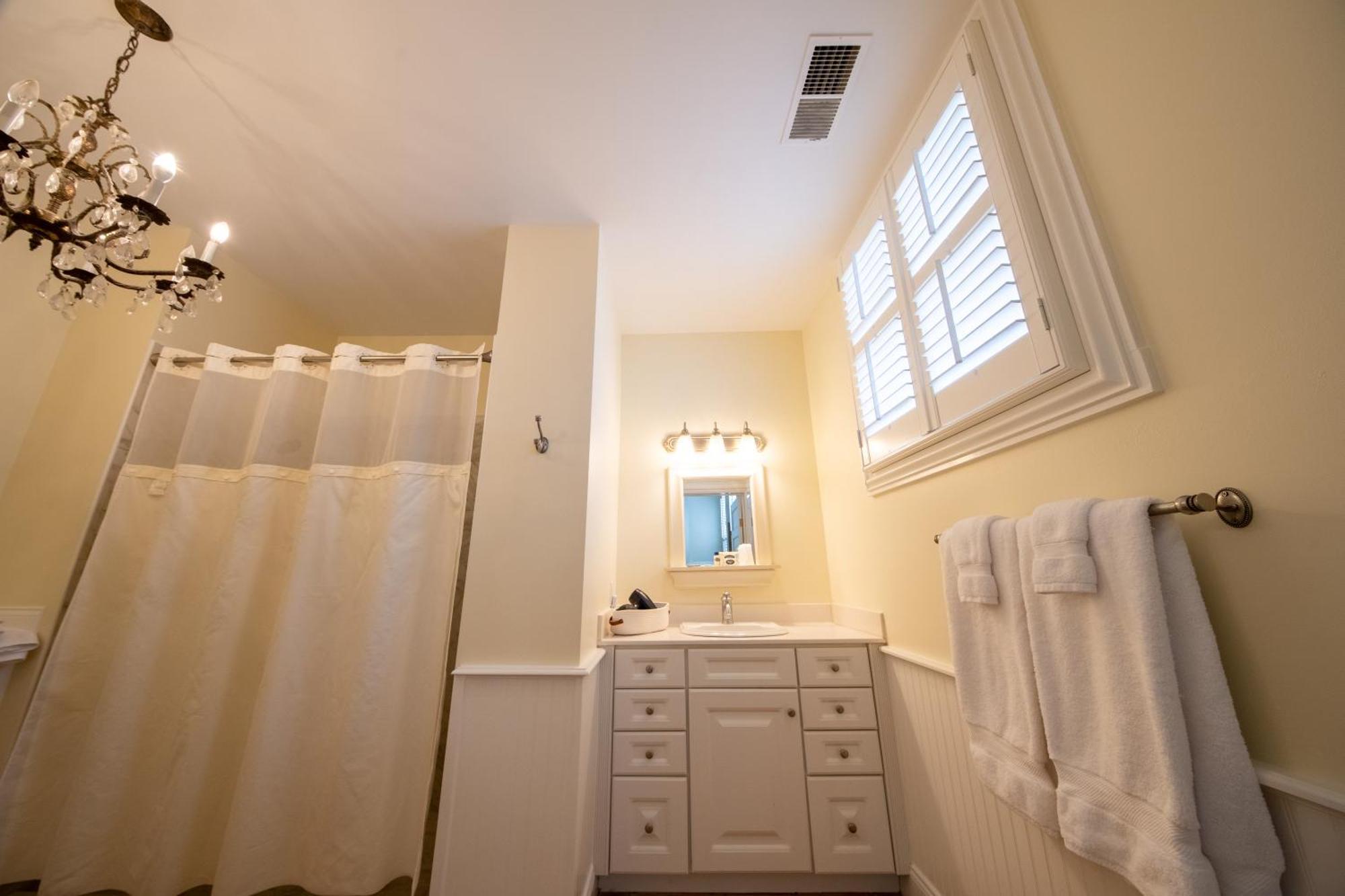 The Edenton Collection-The Granville Queen Inn Стая снимка